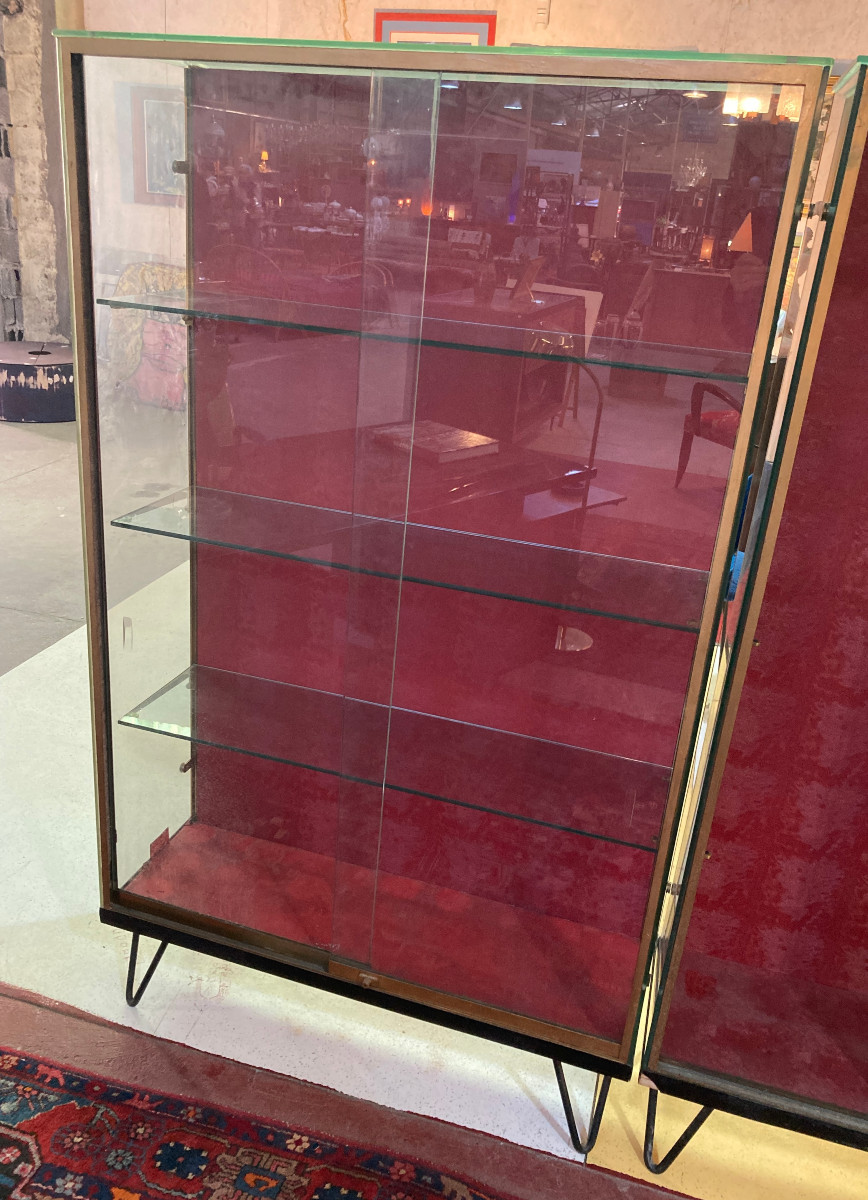 Shop Window With Sliding Doors - 1960s