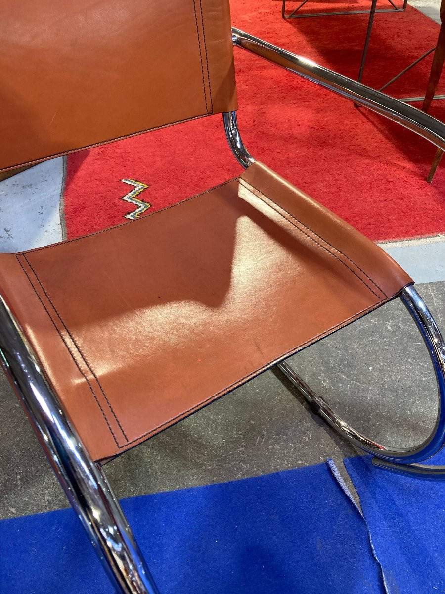 4 Mies Von Der Rohe Armchairs-photo-4