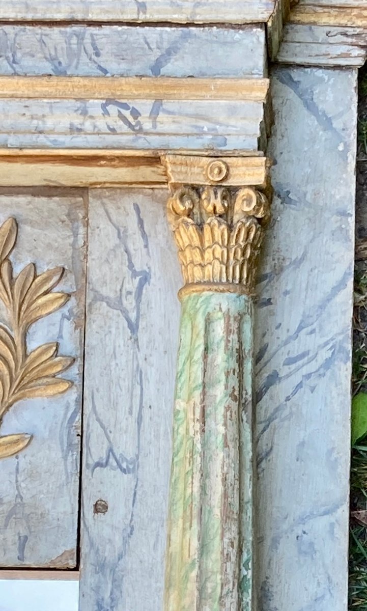 Front Of A Tabernacle With Columns -photo-2