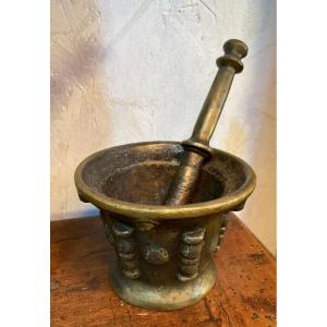 Mortier Bronze XVIIe Ou XVIIIe Avec Son Pilon 