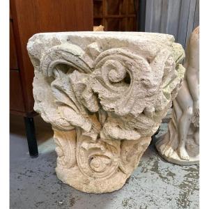 Fragment architectural – Chapiteau Corinthien en pierre 