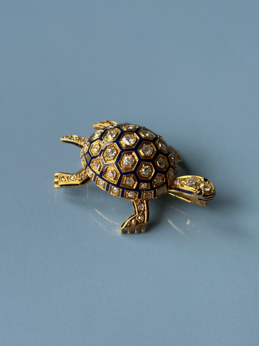 Antique Turtle-shaped Brooch, Enamel, Old-cut Diamonds, Eagle-head Hallmark, 1 Karat Gold