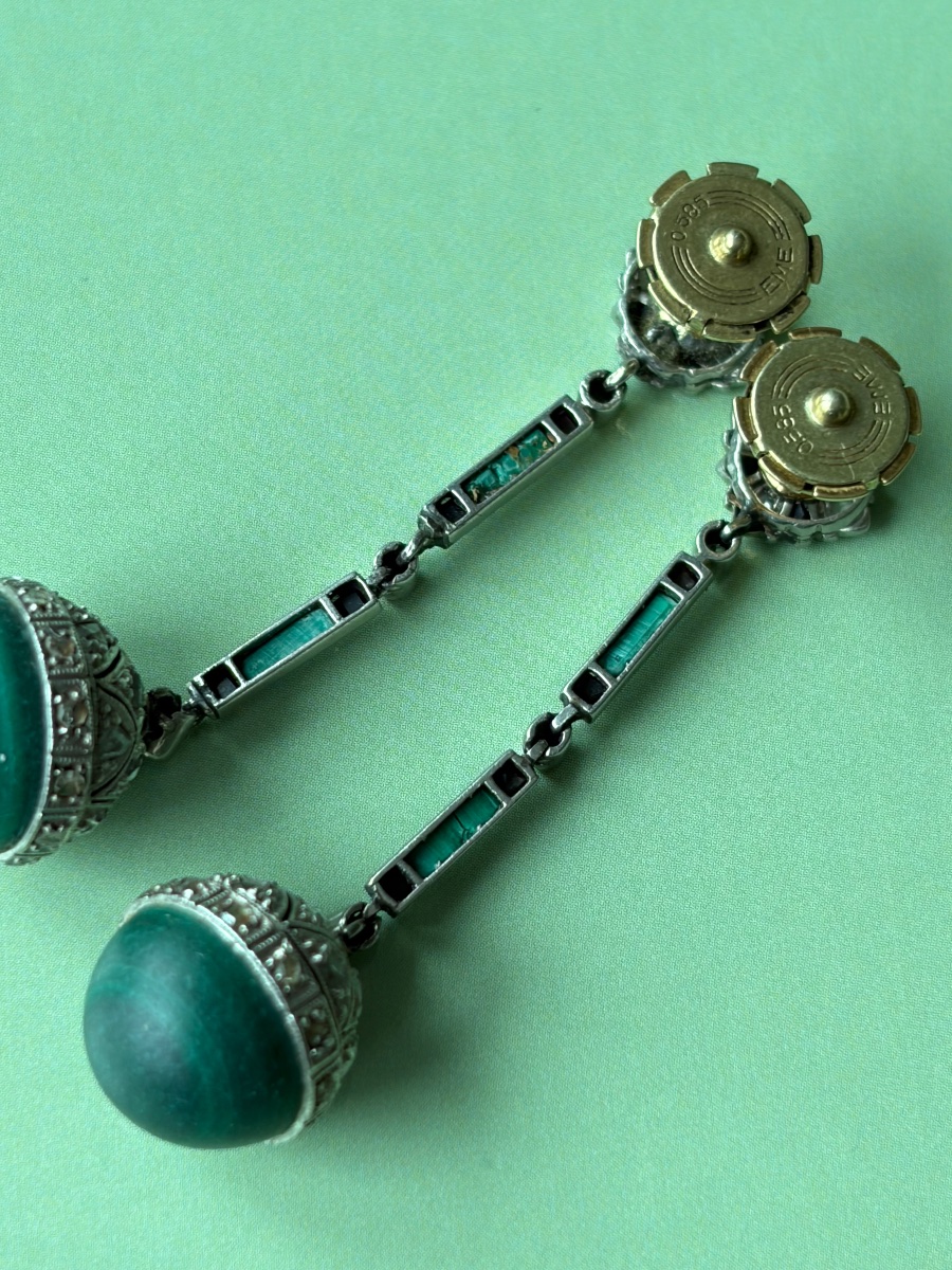Boucles d'oreilles Art déco en platine ornées de diamants taille rose malachite et d'onyx-photo-3