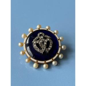 Broche victorienne en émail à deux cœurs, diamants taille rose et perles de rivière, or 14 cara
