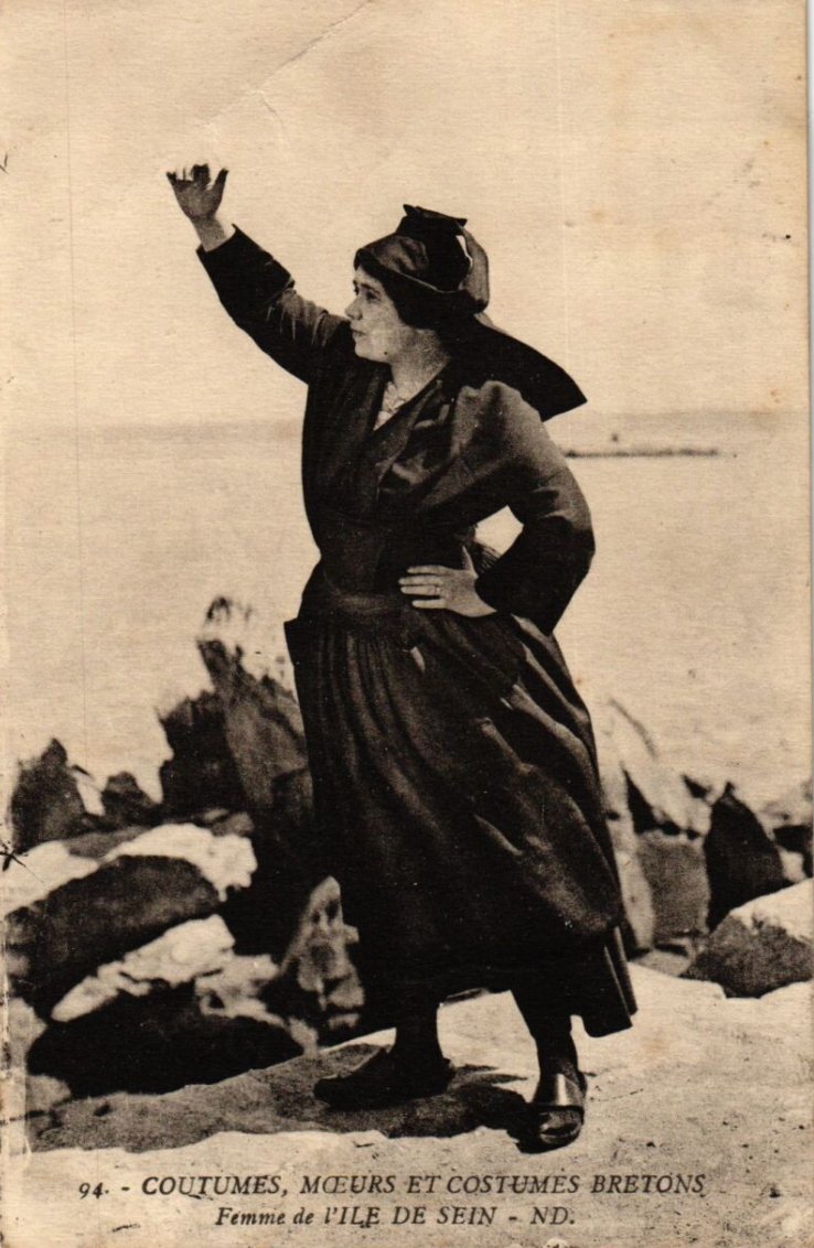 Julien Champagne dit d'Arnouville (1877-1932), Portrait de Bretonne de l'Ile de Sein, pastel-photo-4