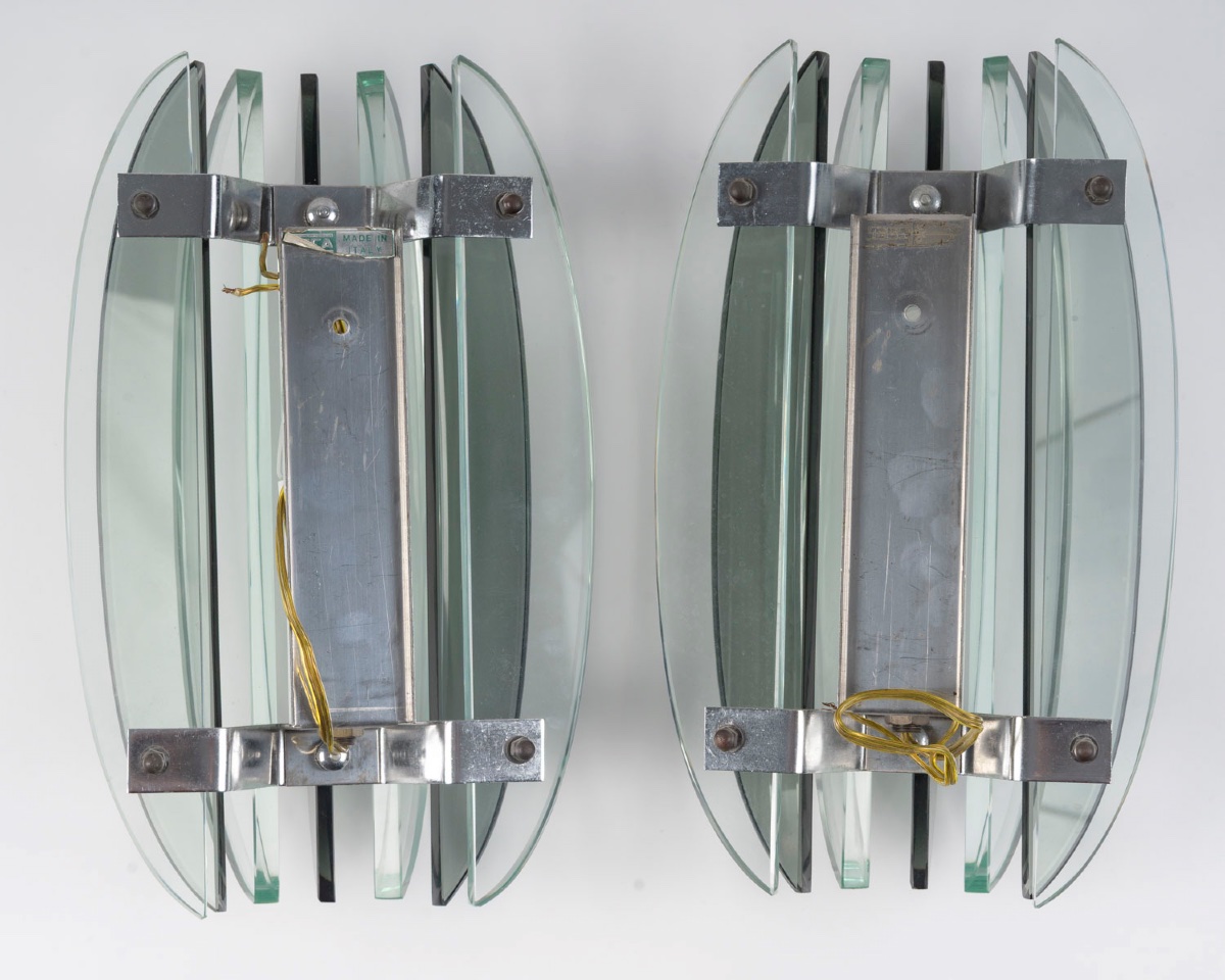 Paire d’appliques murales italiennes vintage de Veca  en verre épais et chrome- Années 60 -70-photo-3