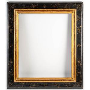 Renaissance Style Blackened Wooden Frame - Format 10 Figure