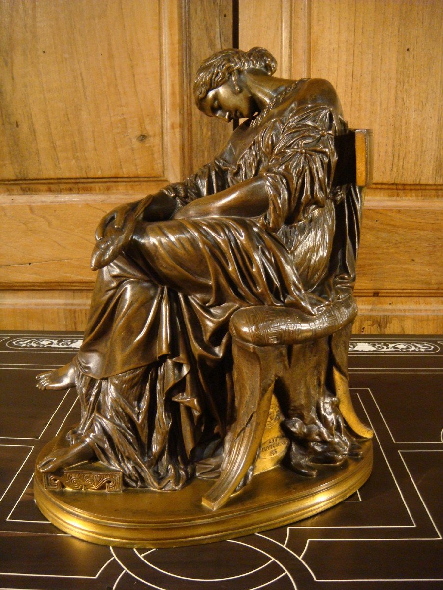 Sculpture Young Woman In The Antique Dozing-photo-2