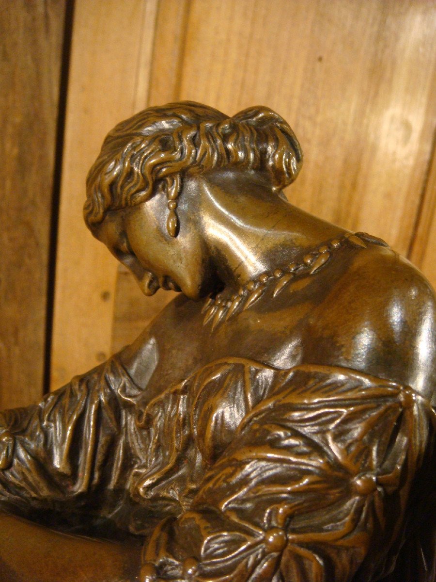 Sculpture Young Woman In The Antique Dozing-photo-4