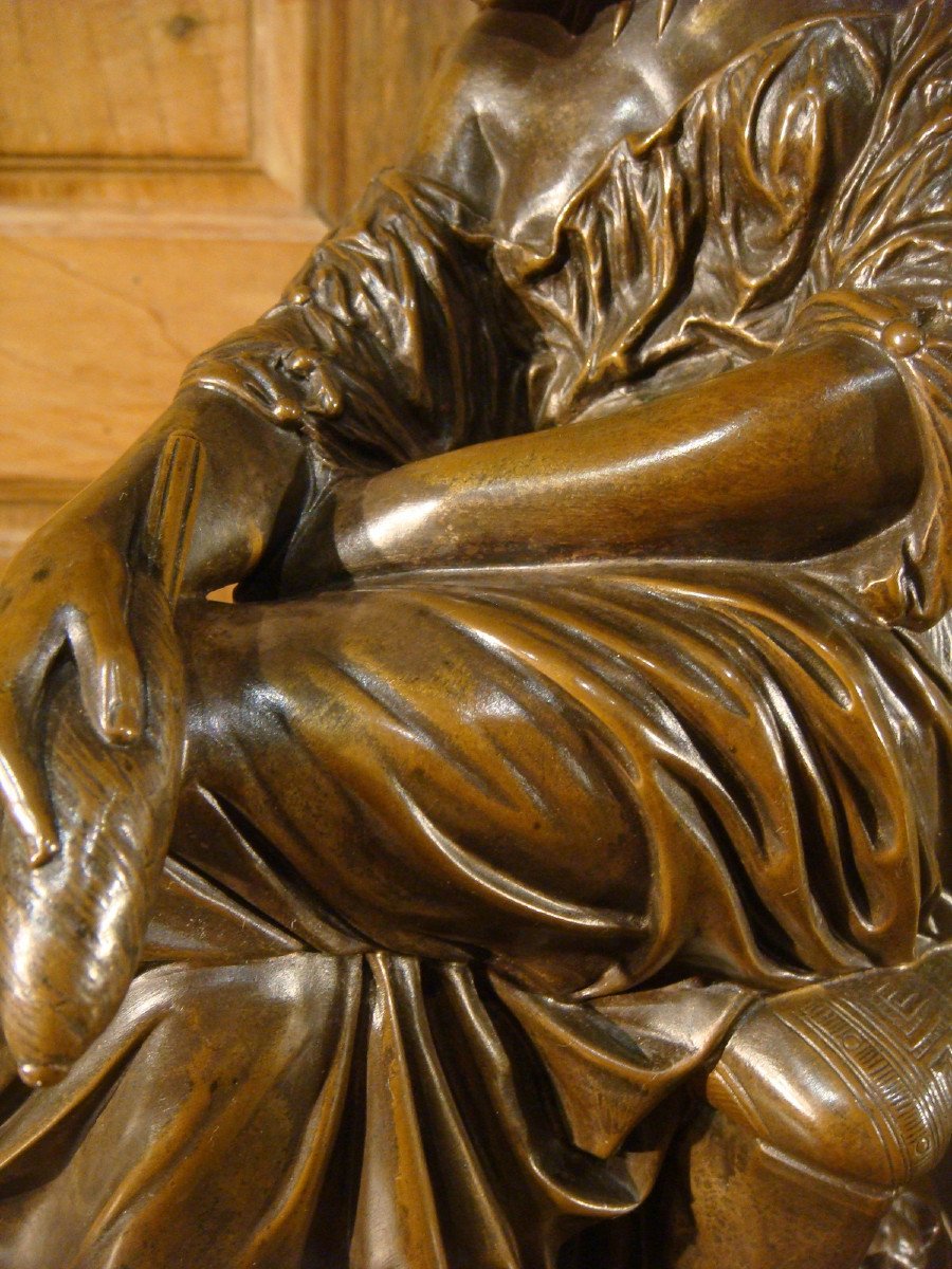 Sculpture Young Woman In The Antique Dozing-photo-4
