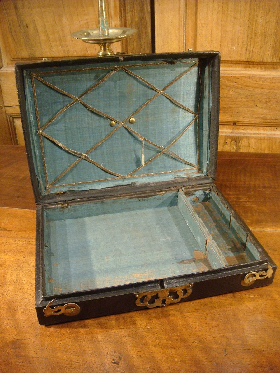Coffret De Voyage A Ecriture En Cuir Gaine Epoque Louis XIV-photo-5