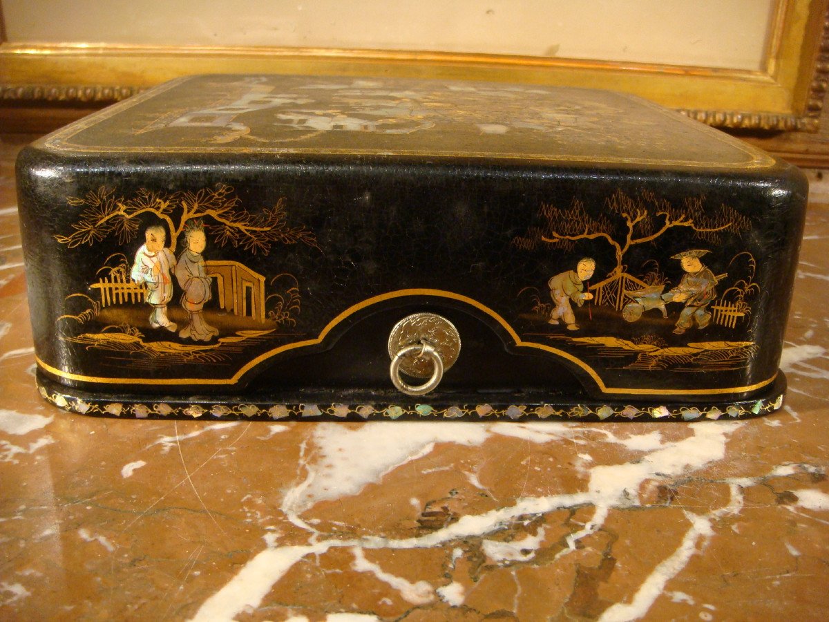 Box Box In Lacquer And Mother Of Pearl Decor Extreme Orient Second Empire Period-photo-1