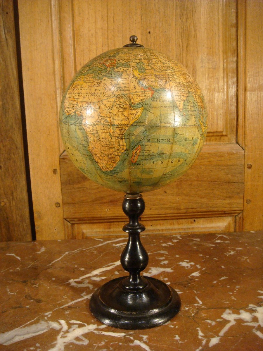Small Terrestrial Globe On Feet Turns Period Late 19th Century-photo-2