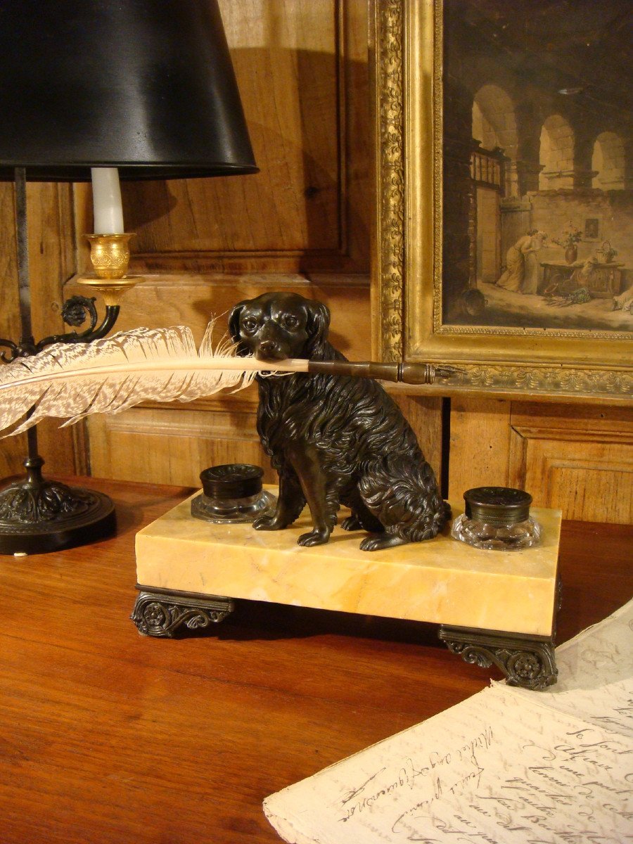 Encrier De Bureau En Marbre Et Chien En Bronze