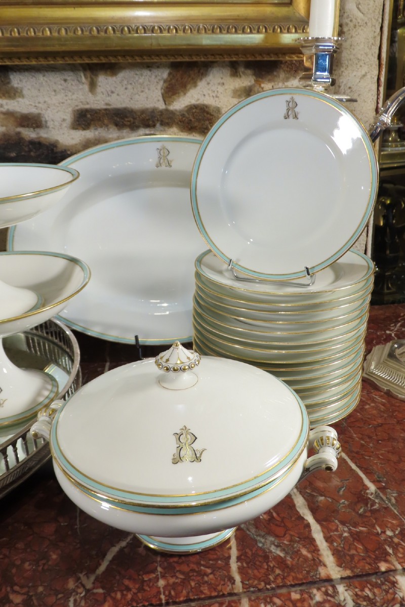 Service De Table En Porcelaine Monogramme Epoque Second Empire
