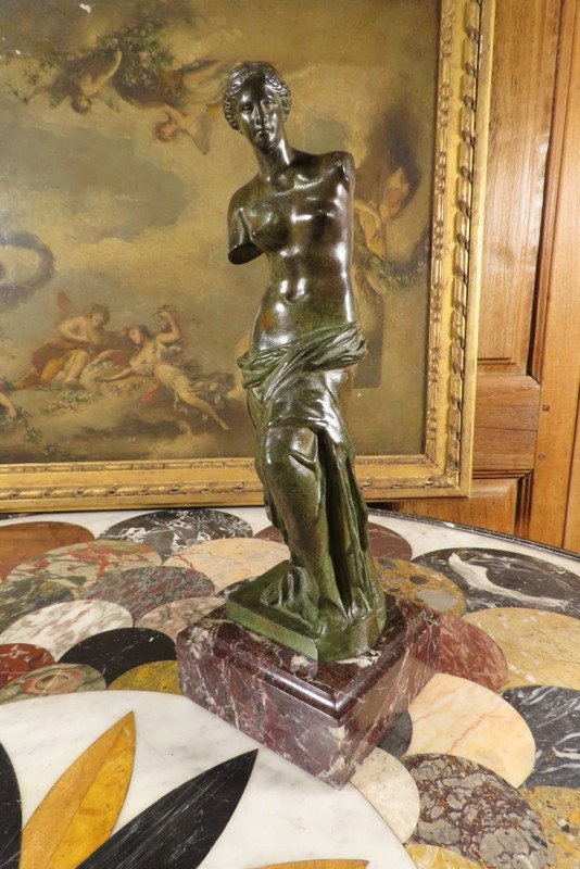 Bronze Sculpture Of The Goddess Aphrodite, Late 19th Century 