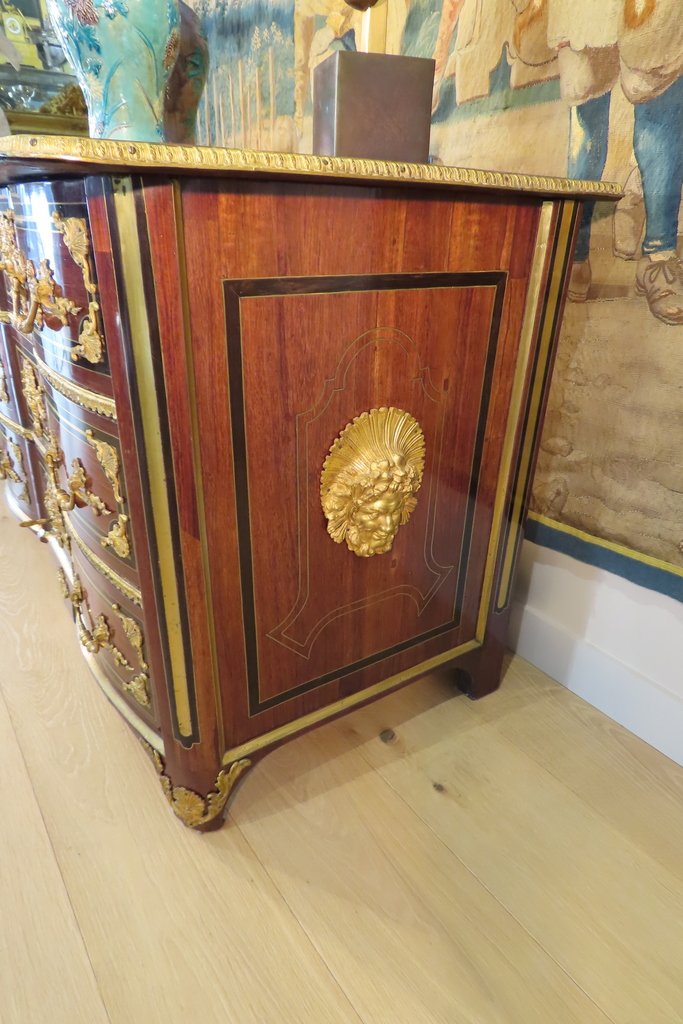 COMMODE REGENCE EN ARBALETE ET BRONZE DORE Epoque début XVIII ème-photo-4