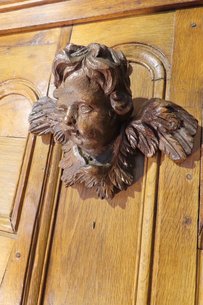 PAIRE DE TETES D’ANGES EN BOIS SCULPTE Epoque fin XVIII ème Siècle.-photo-1