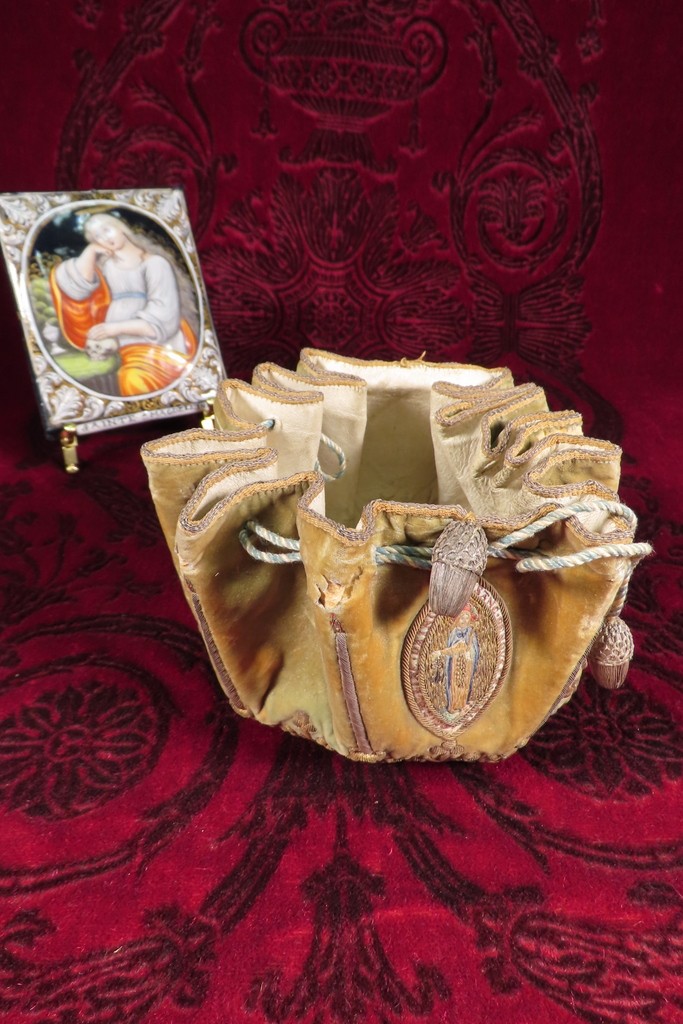 Chaplain Purse Brotherhood Of The Ladies Of Saint Genevieve 18th Century
