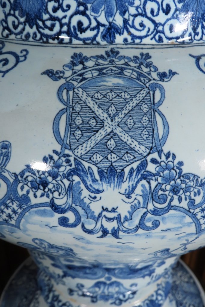 PAIRE DE VASES COUVERTS APOTHICAIRE EN FAIENCE Epoque deuxième partie du XIX ème -photo-3