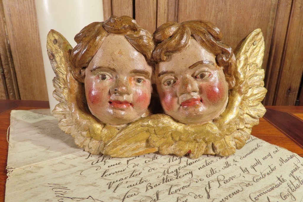 PAIRE DE PETITS ANGES EN BOIS SCULPTE POLYCHROME Epoque XVIII ème Siècle -photo-2