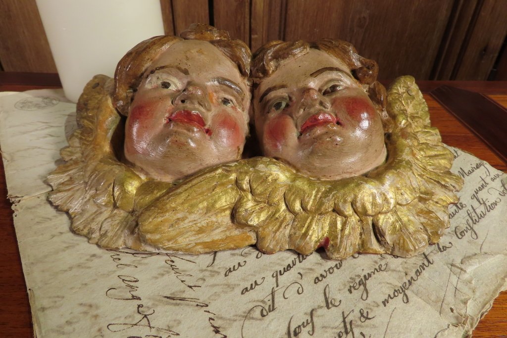 PAIRE DE PETITS ANGES EN BOIS SCULPTE POLYCHROME Epoque XVIII ème Siècle -photo-6