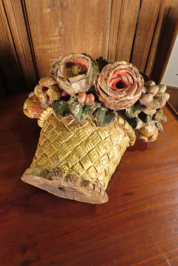 Pair Of Polychrome Wood Flower Baskets, 18th Century -photo-2