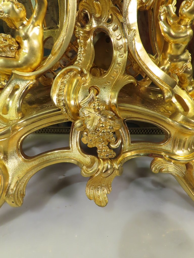PENDULE ROCAILLE AUX AMOURS VENDANGEURS De Style Louis XV -photo-2