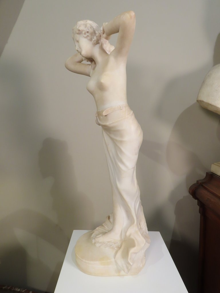 SCULPTURE FEMME DESHABILLEE EN ALBATRE Epoque vers 1900 -photo-1