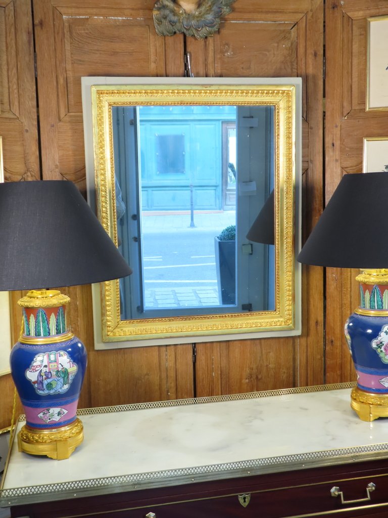 MIROIR DE BOISERIE EN BOIS DORE ET LAQUE Epoque Louis XVI -photo-2