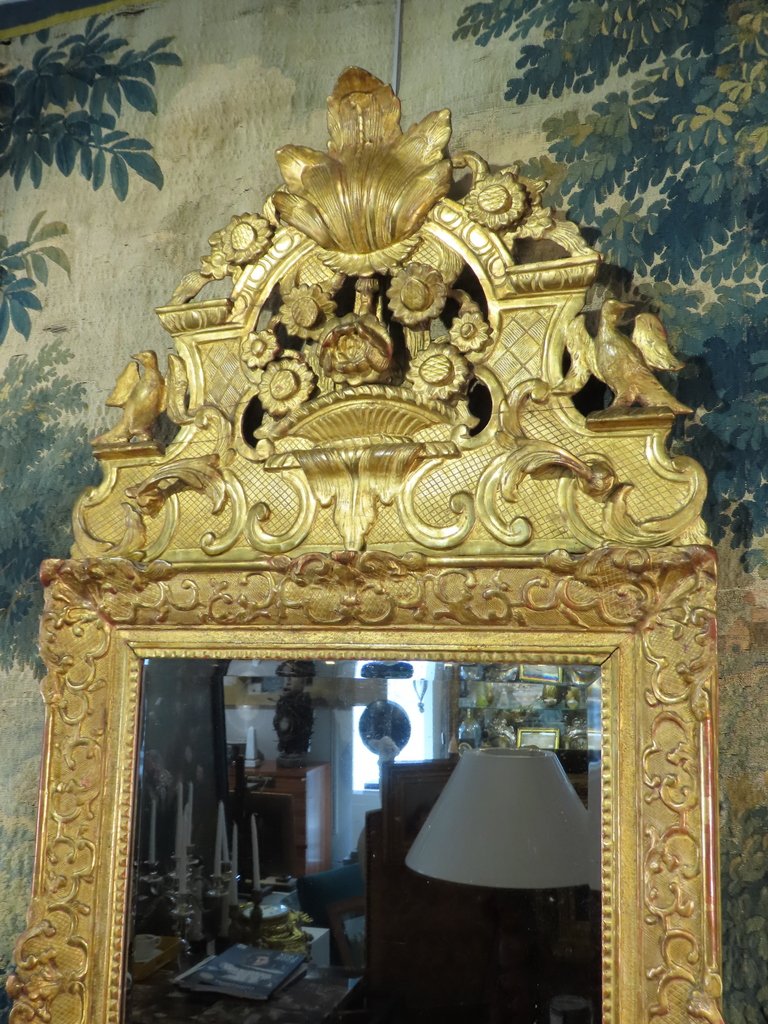GRAND MIROIR EN BOIS SCULPTE DORE A FRONTON Epoque Régence -photo-3