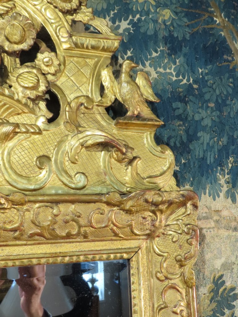GRAND MIROIR EN BOIS SCULPTE DORE A FRONTON Epoque Régence -photo-1
