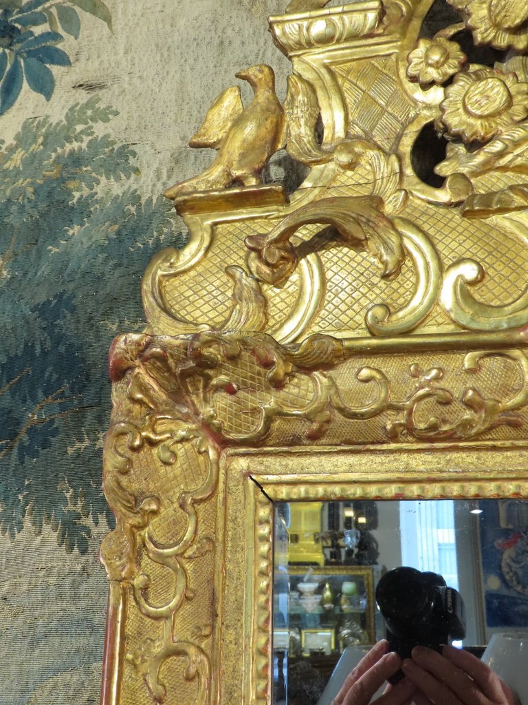 GRAND MIROIR EN BOIS SCULPTE DORE A FRONTON Epoque Régence -photo-2