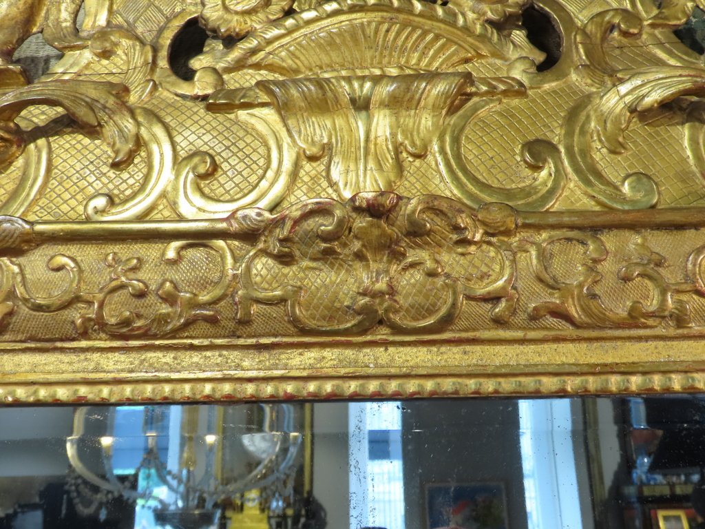 GRAND MIROIR EN BOIS SCULPTE DORE A FRONTON Epoque Régence -photo-4