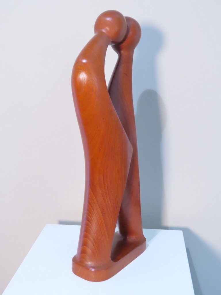 Wooden Sculpture *the Kiss* By Simon Randers, Denmark -photo-3