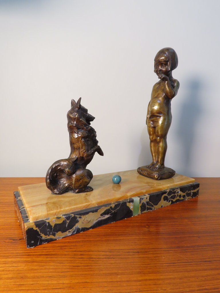 SCULPTURE EN BRONZE JEUNE FILLE ET SON CHIEN Epoque Art Déco -photo-2