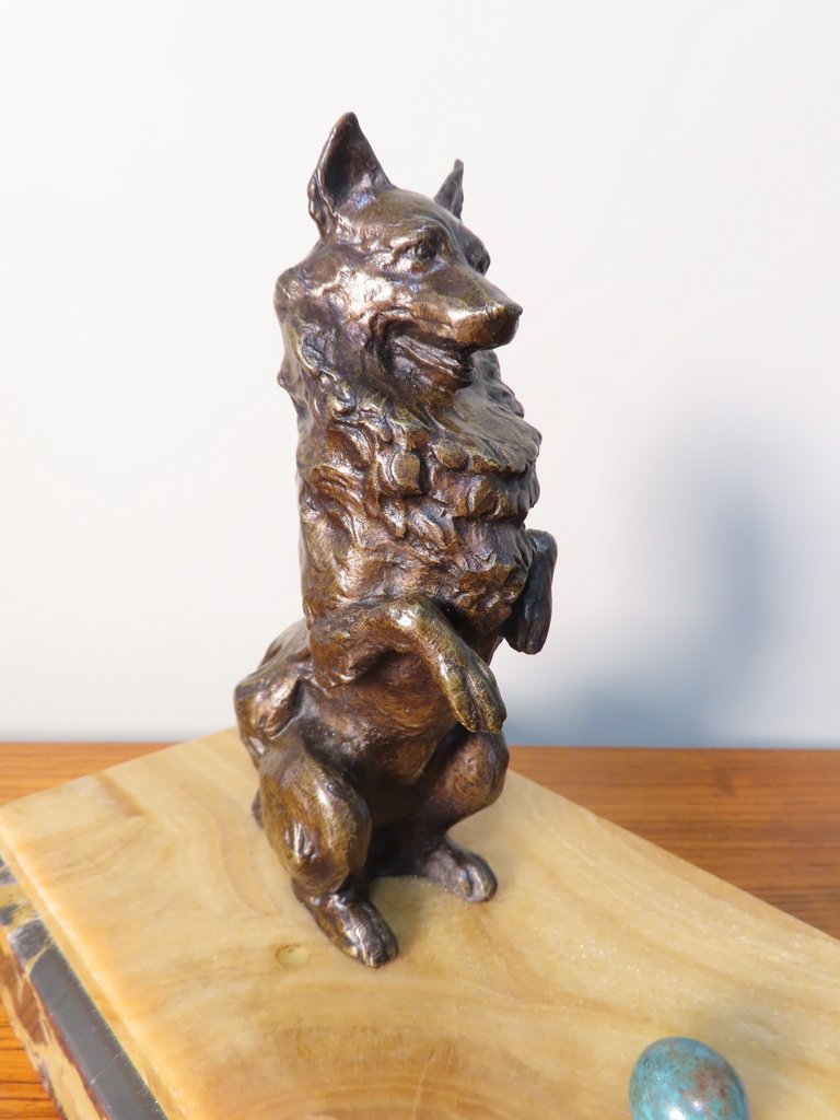 SCULPTURE EN BRONZE JEUNE FILLE ET SON CHIEN Epoque Art Déco -photo-8
