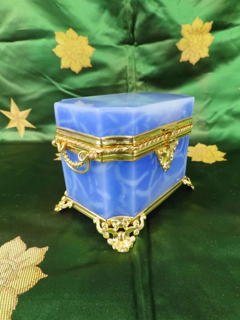 BOITE COFFRET EN OPALINE BLEU Epoque Second Empire -photo-4