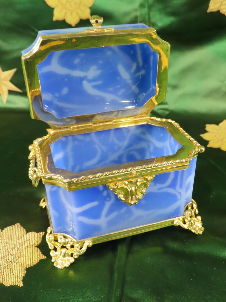 BOITE COFFRET EN OPALINE BLEU Epoque Second Empire -photo-7