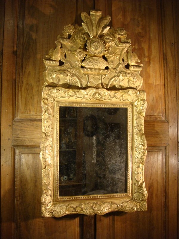 Miroir En Bois Doré Fronton Aux Oiseaux - Epoque Régence 