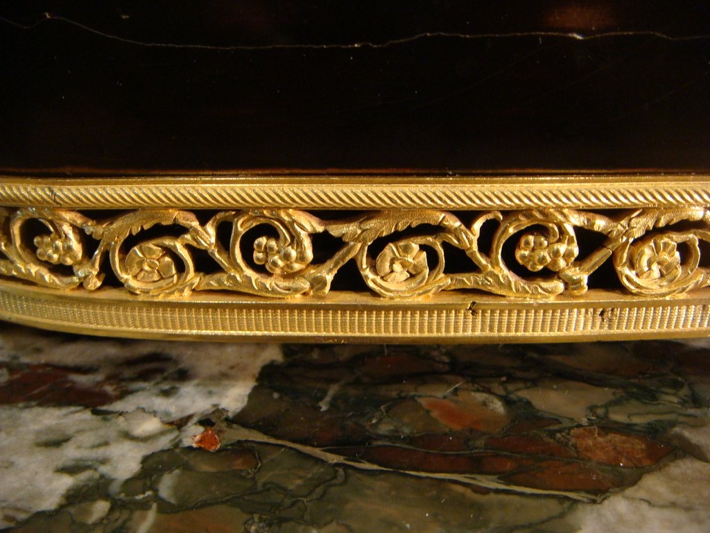 Lacquer Box With Gilt Bronze Mount-photo-8