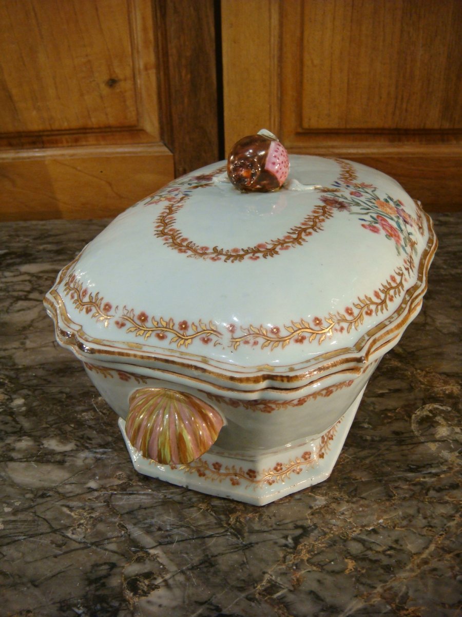 Porcelain Terrine From The India Company - Eighteenth Time-photo-4