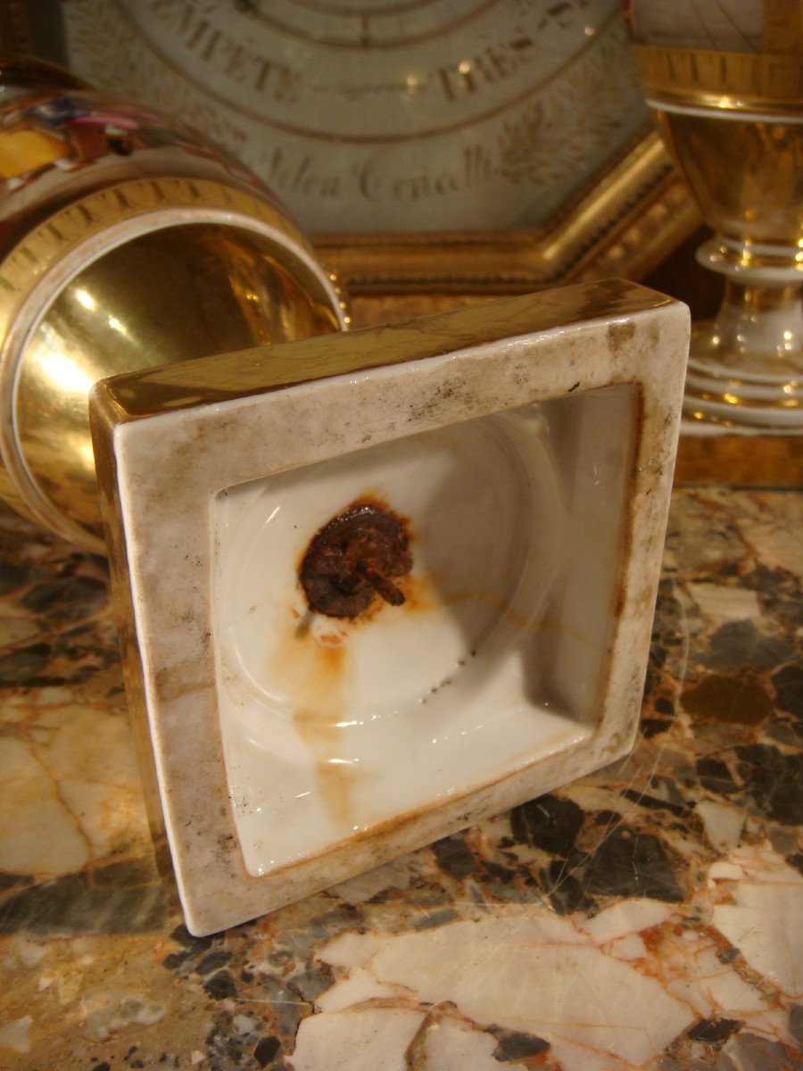Pair Of Paris Porcelain Restoration Period Vases-photo-8