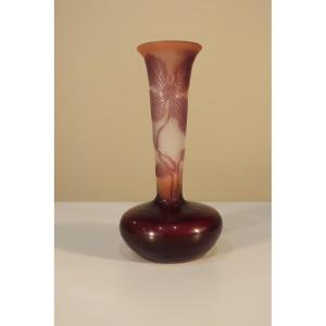 GALLE PETIT VASE SOLIFLORE AUX PENSEES Epoque vers 1900 