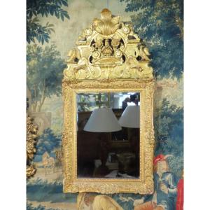 GRAND MIROIR EN BOIS SCULPTE DORE A FRONTON Epoque Régence 