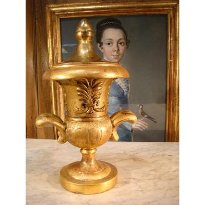 Medici Covered Vase In Golden Wood - Restoration Period