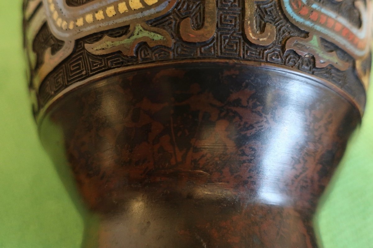Paire De Vases En Bronze Et Email Cloisonné; Japon, Fin Du XIXème Siècle.-photo-3