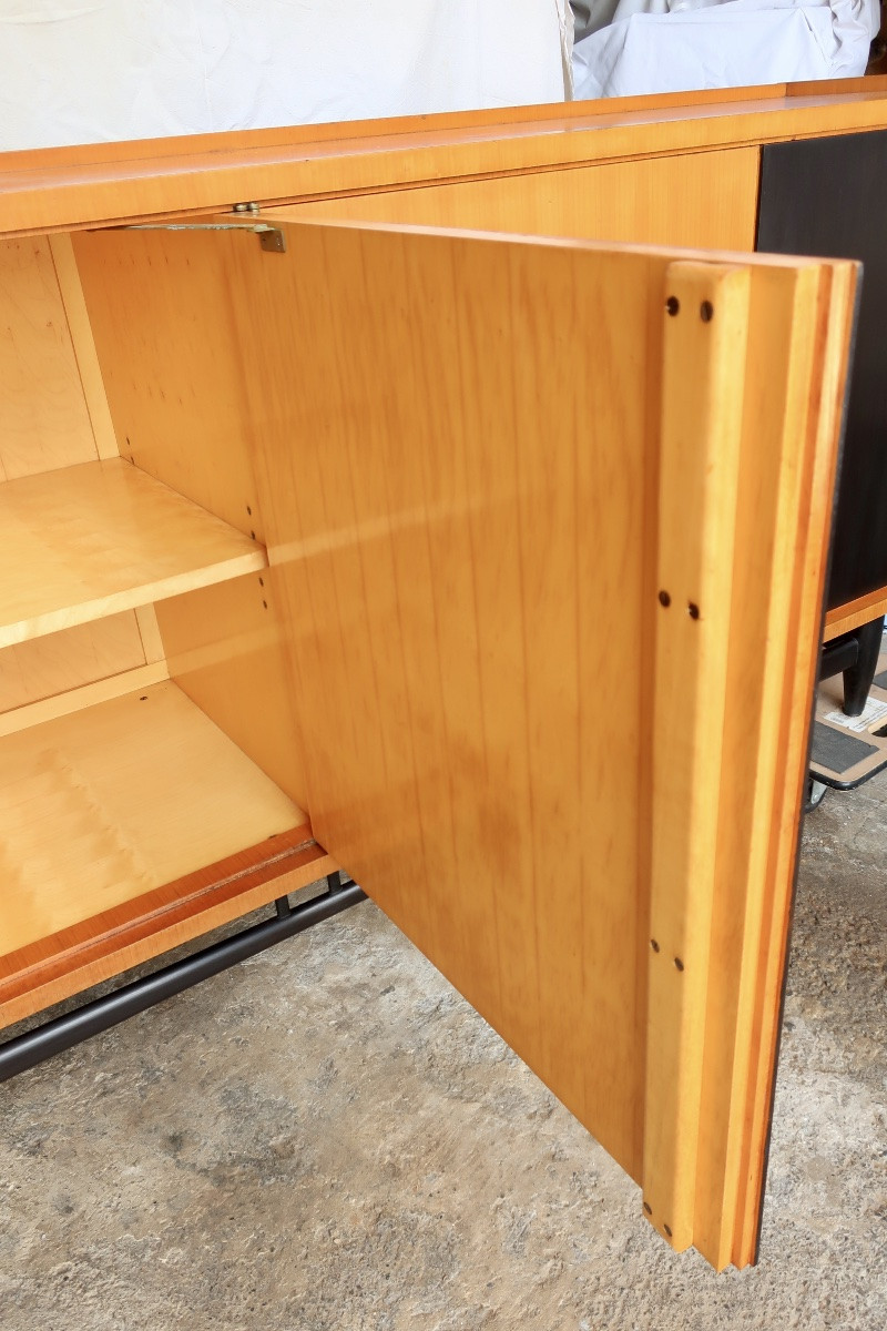Large Vintage 1950s Sideboard In Lemon Wood And Blackened Wood.-photo-5