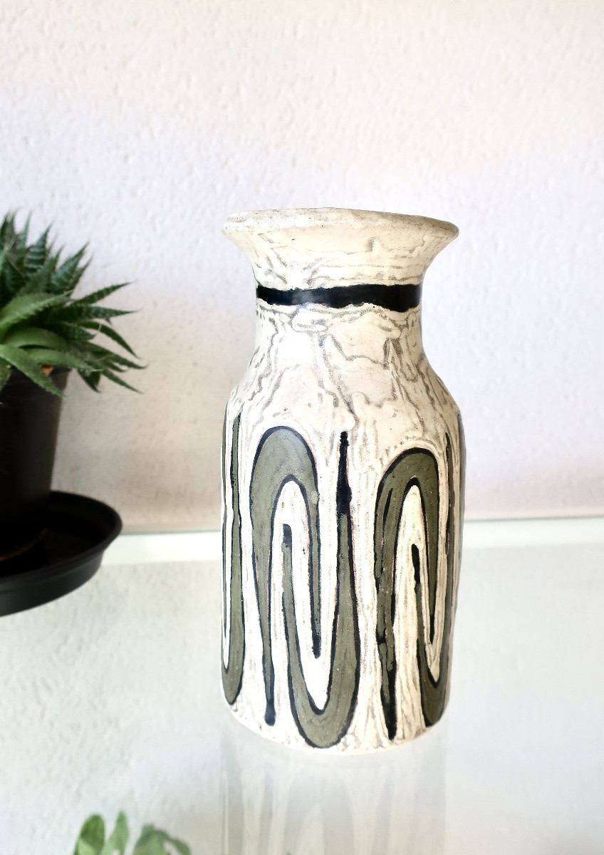 Livia Gorka: Small Ceramic Vase, 1960s Design-photo-7