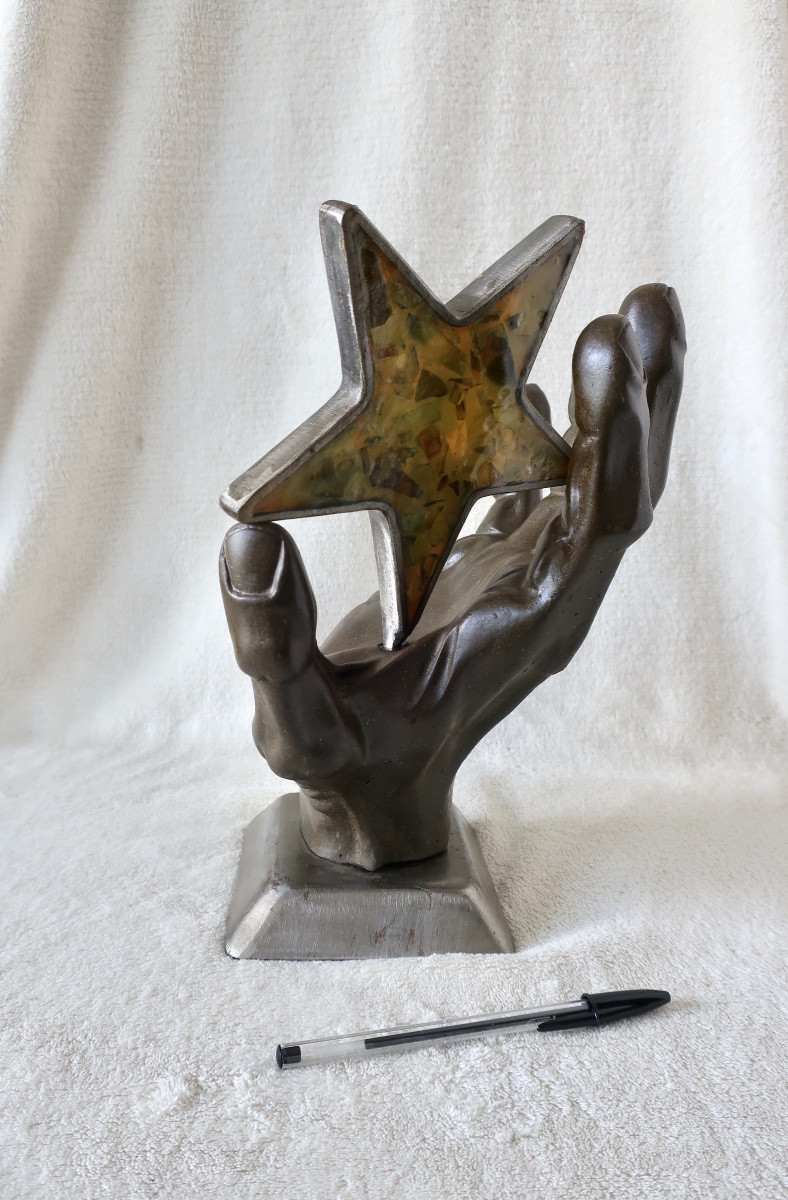 Willy & Franck PINNA, Main en Bronze Tenant une Etoile, Signée, Numérotée, 30 cm-photo-2